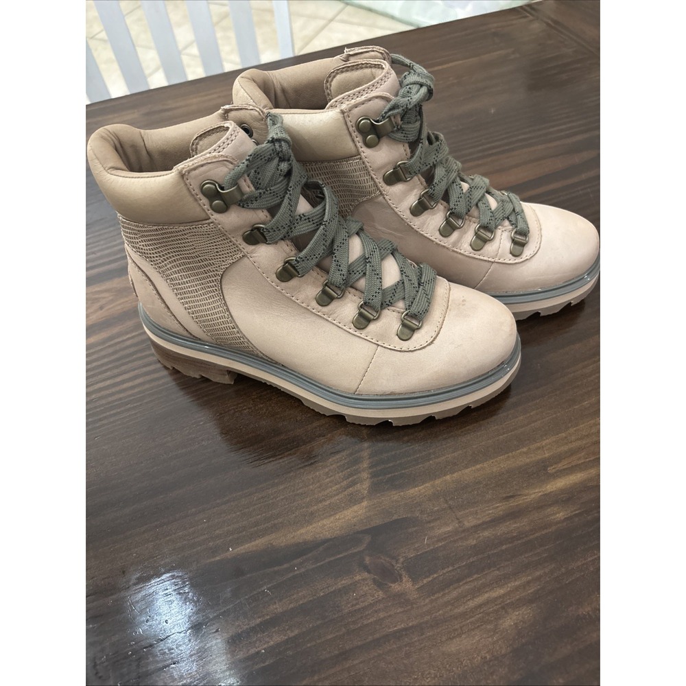 Sorel Women's Lennox Hiking Boot Waterproof,m Snakeskin size 6.5 UNWORN